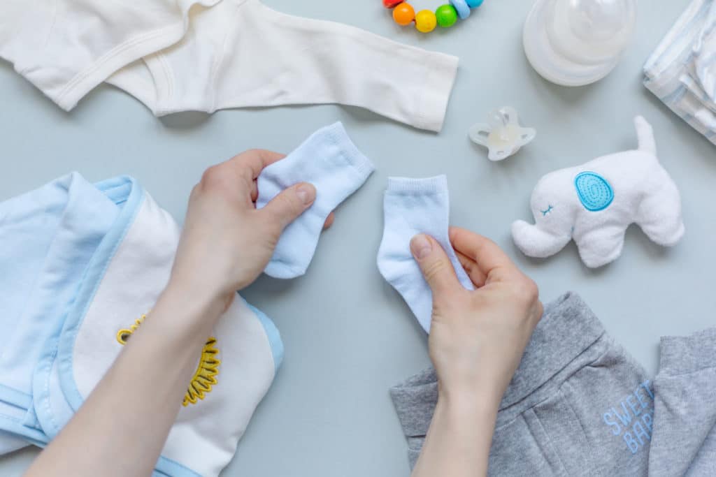 vêtements bébé matières textiles chaussettes bodies