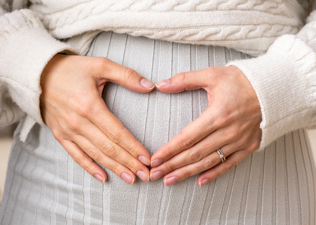 Le vêtement qu’aucune femme enceinte n’osait porter… jusqu’à maintenant !