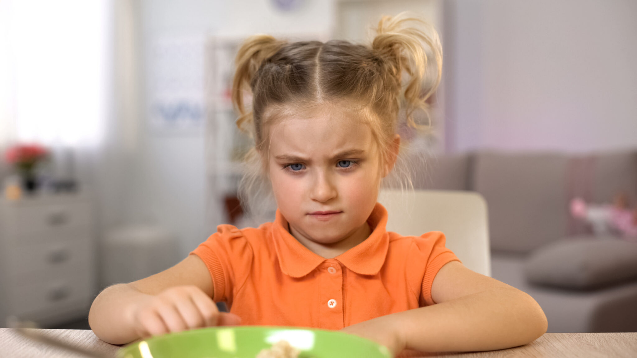 Vous soupçonnez des troubles alimentaires chez votre enfant ? Ces signes qui doivent alerter